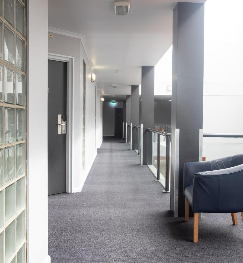 Madison Capital Executive Apartments Canberra Exterior photo